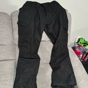 Men’s Burton insulated ski/snowboard pants